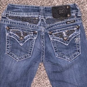 Size 25 distressed skinny fit Miss Me jeans
